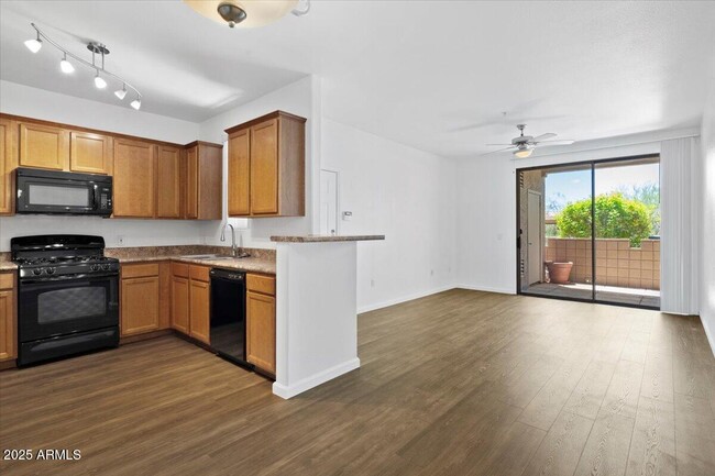 Building Photo - 29606 N Tatum Blvd