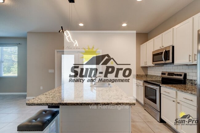 Building Photo - 1660 Pham Dr