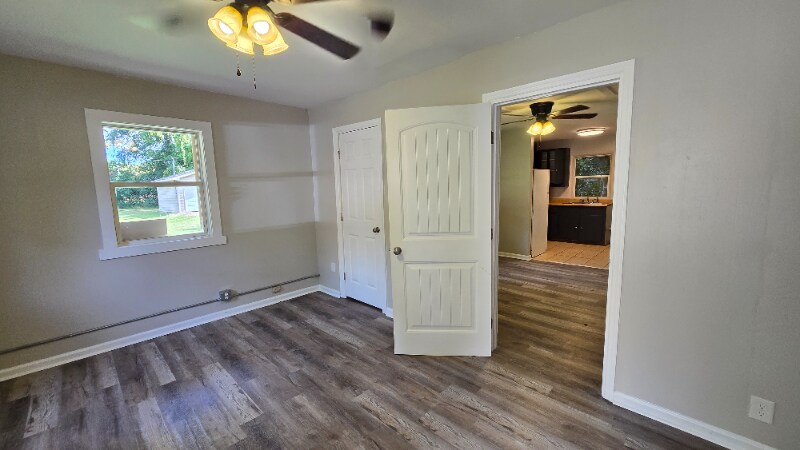 Building Photo - 1507 Golf Club Ln