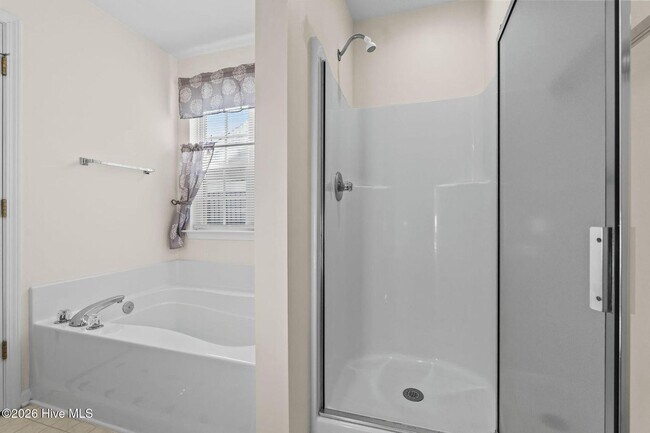 Building Photo - 953 Wyndfall Dr SW
