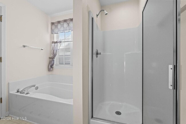 Building Photo - Beautiful 3-Bedroom Home in a Highly Desirable Community