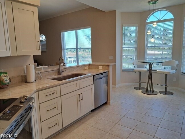 Building Photo - 11100 Harbour Yacht Ct
