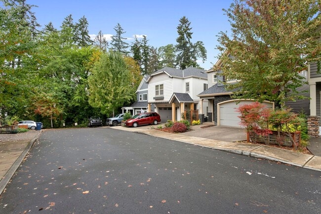 Building Photo - Beautiful 4-bdr/2.5 bath Beaverton home w/ fireplace near nature area, Intel, Nike, and more