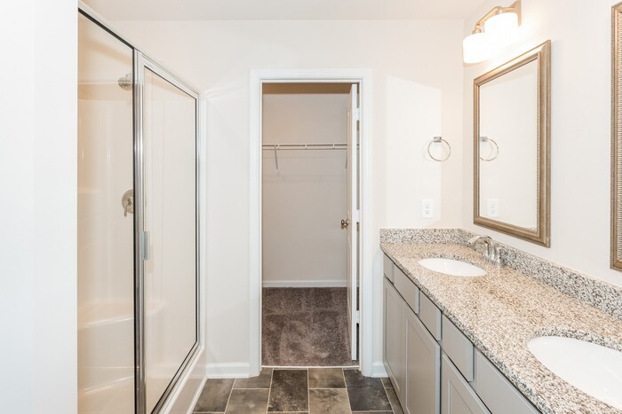 Building Photo - 220 Bowery Breeze Wy