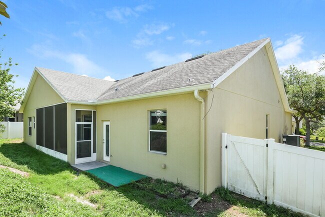 Building Photo - 1752 Southern Oak Loop