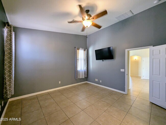 Building Photo - 3731 W St Kateri Dr