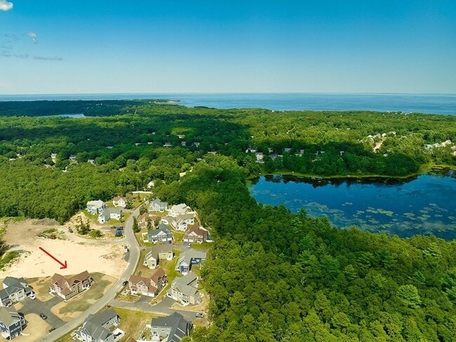 Building Photo - 47 Drum Dr