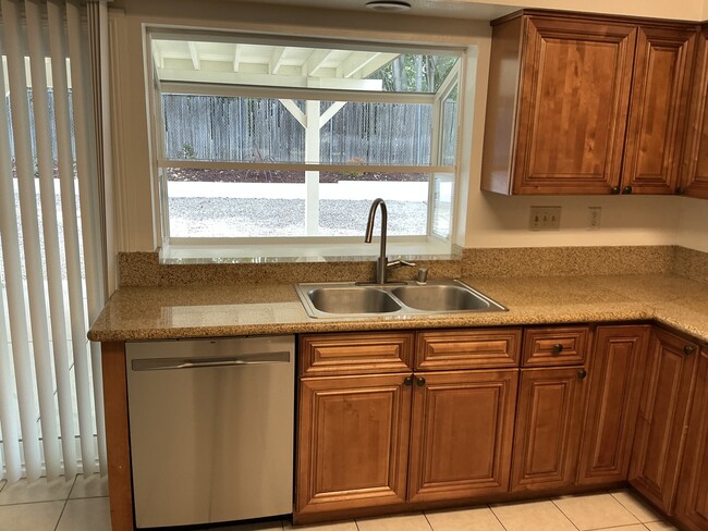 Kitchen sink - 22353 Welby Way