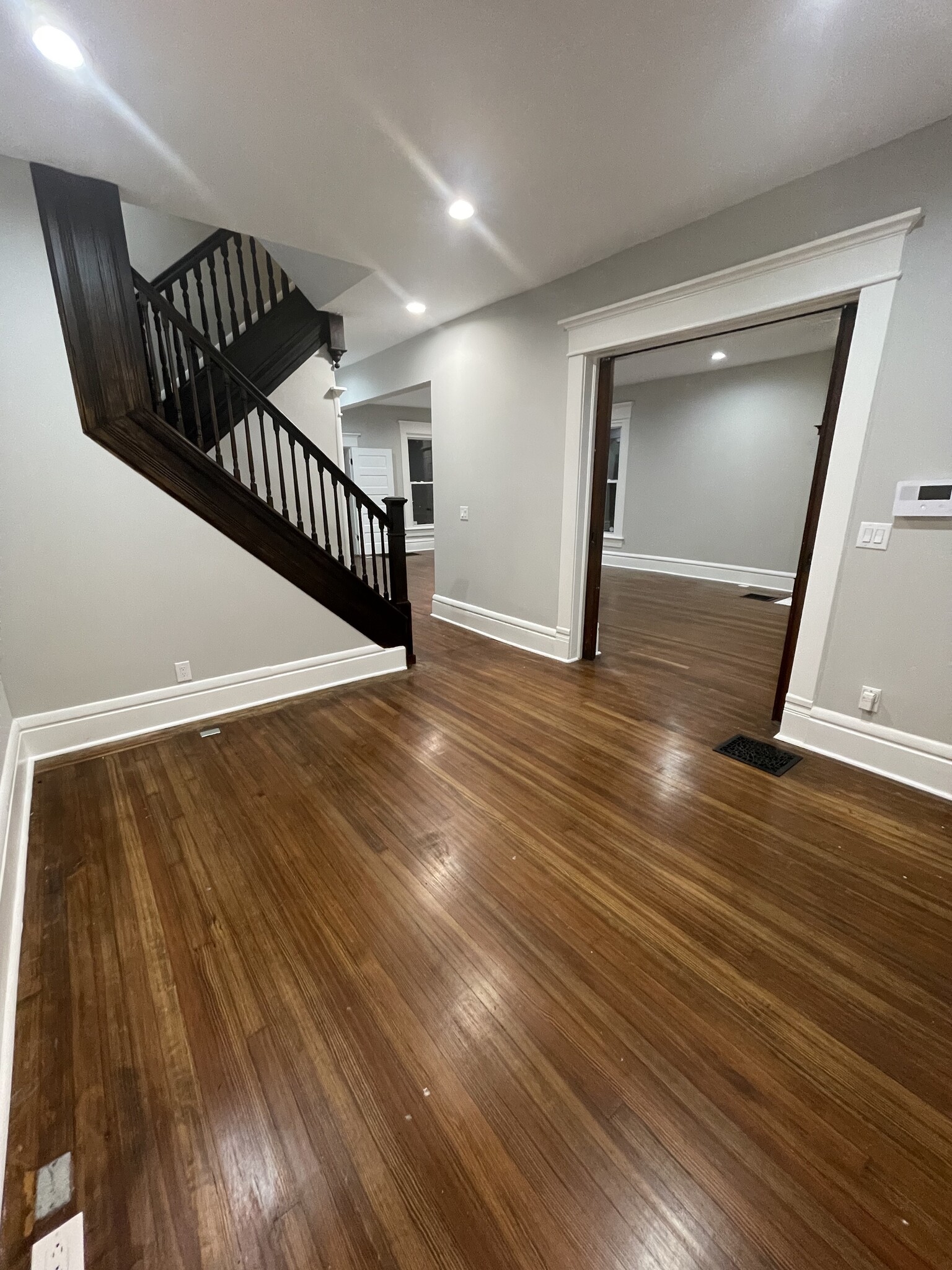 Building Photo - 501 Saint Clair Ave