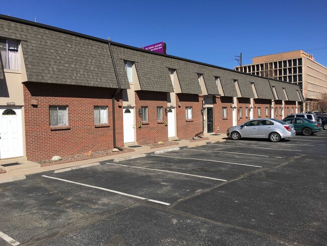 Building Photo - 6035 W 47th Ave