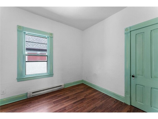 Building Photo - 2559 Aldrich Ave S