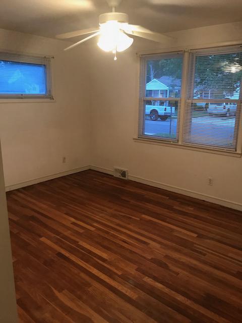 Building Photo - 11 Forrest Dr