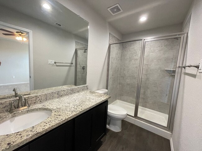 Building Photo - Luxury 3/2.5 Townhouse in NBTX