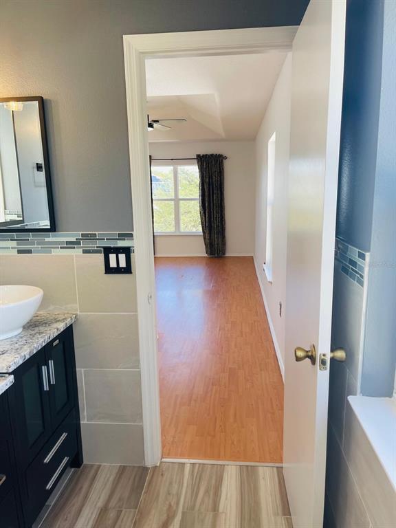 Building Photo - 1803 Meadow Pond Way