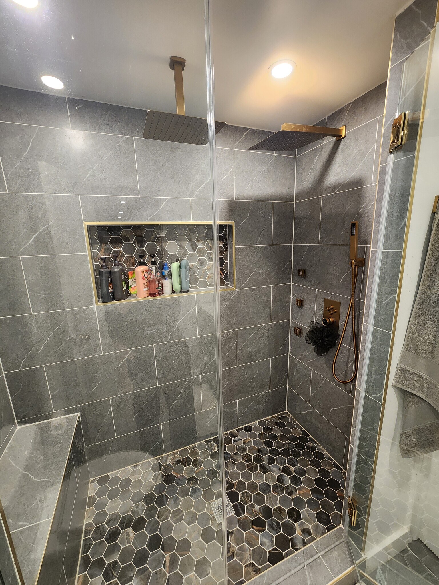 Building Photo - 18009 Ednor View Ter