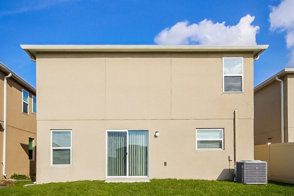 Building Photo - 10725 Southern Forest Dr