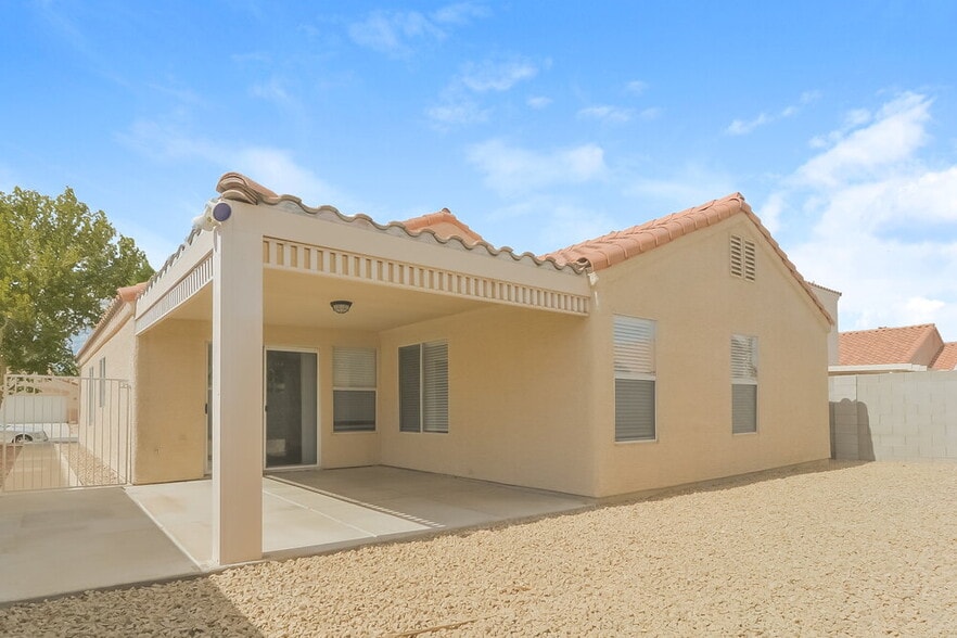 Building Photo - 705 Orchid Tree Ln