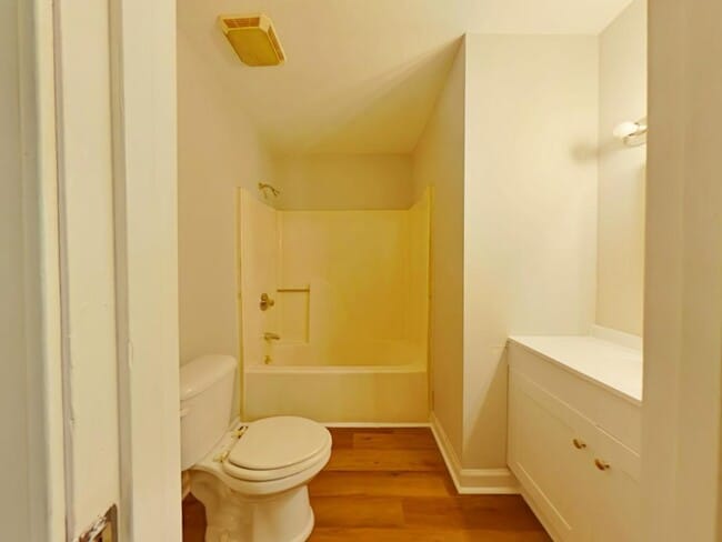 Building Photo - 1653 Dane St