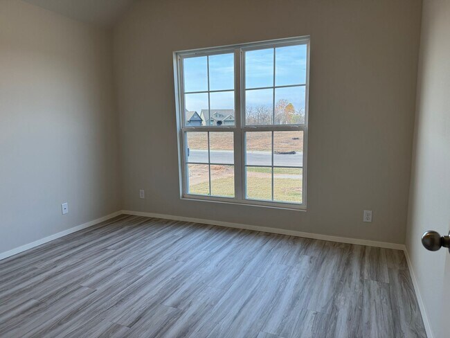 Building Photo - NEW CONTRUCTION - 4 bed-3 bath-3 car garage.