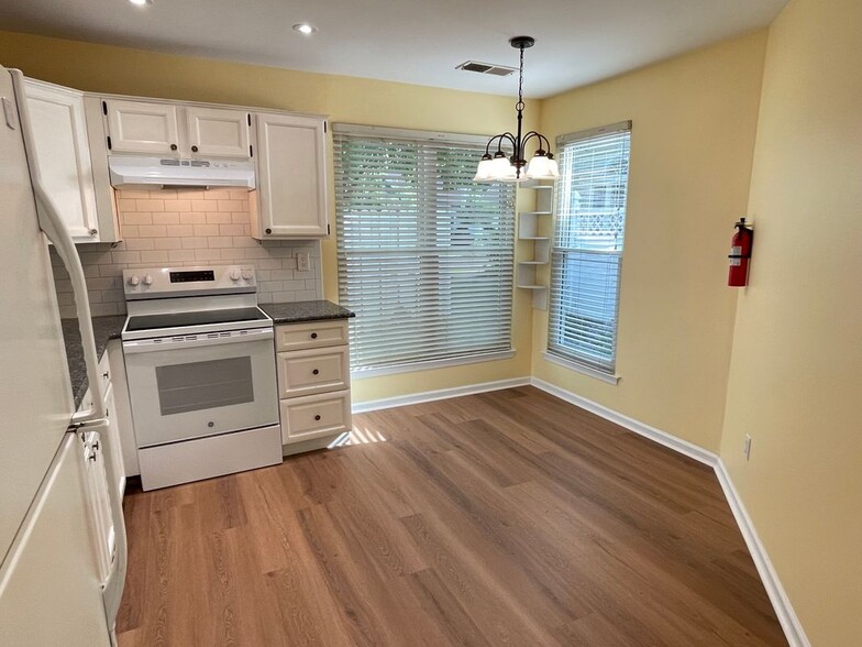 Building Photo - 269 Wood Stream Ct