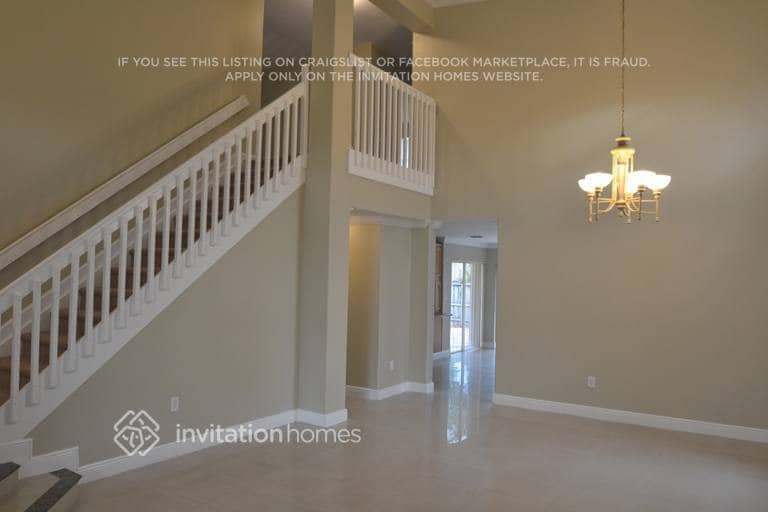 Building Photo - 16449 SW 95th St