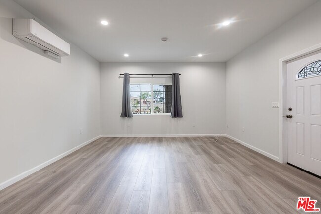 Building Photo - 10136 Forbes Ave