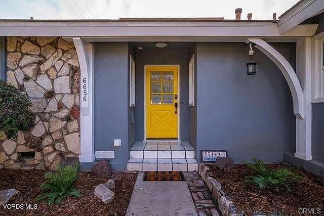 Primary Photo - 6656 Columbus Ave