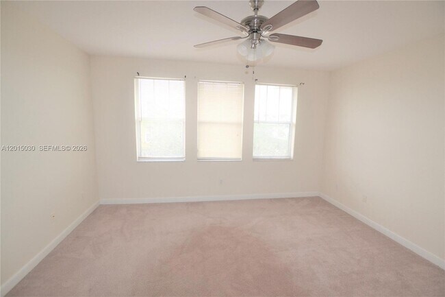Building Photo - 690 Amador Ln