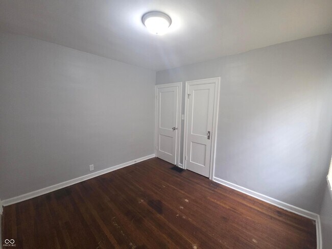 Building Photo - 4969 Crittenden Ave