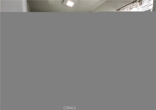 Building Photo - 18271 Roberta Cir