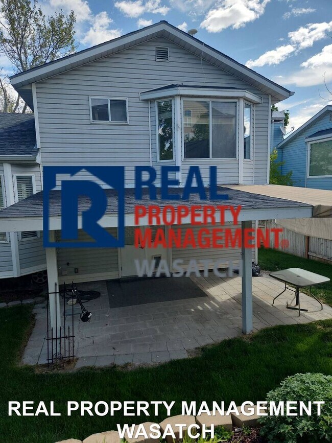 Building Photo - Murray Single Family Home