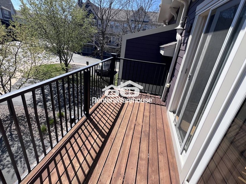 Building Photo - 15609 Dwellers Way