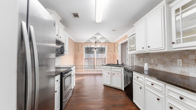 Building Photo - 5376 Broadfield Dr