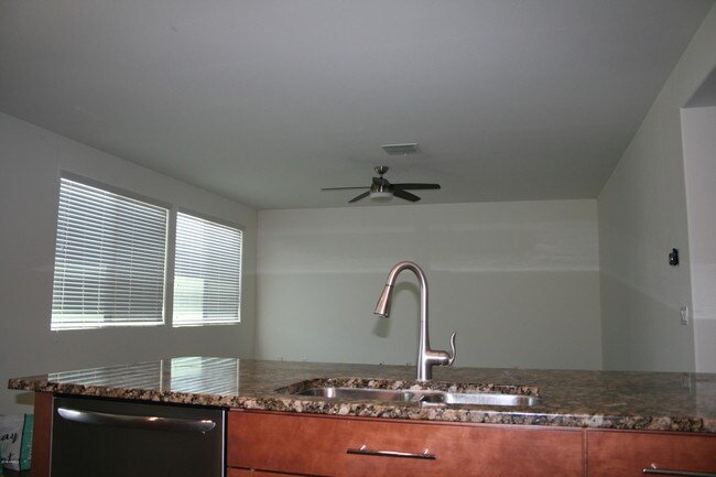 Building Photo - 10765 W Bronco Trail