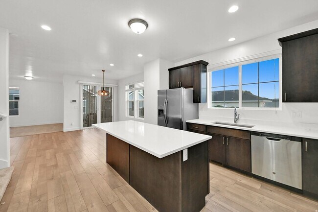 Building Photo - 2147 Kimber Ln