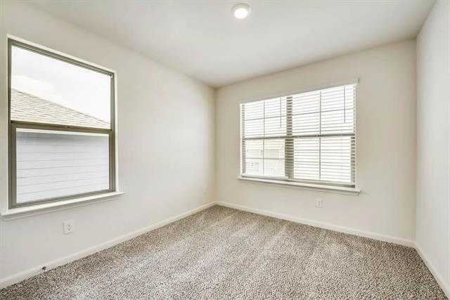 Building Photo - 1226 Parker Dr