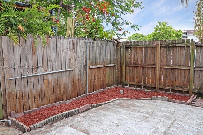 Building Photo - 15006 SW 80th Terrace