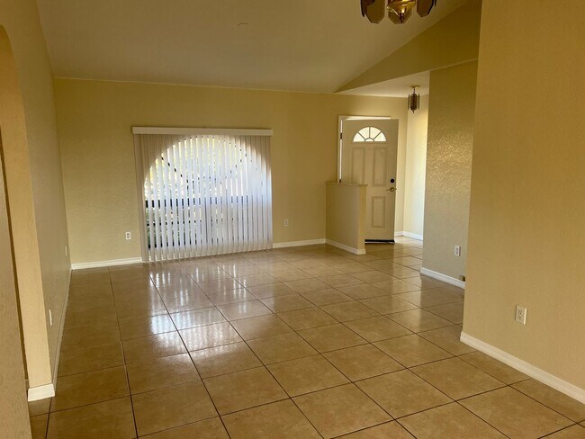 Building Photo - 3/2/2 in Deep Creek