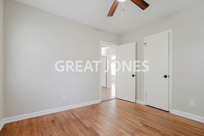 Building Photo - Charming 3 Bedroom in Columbus!