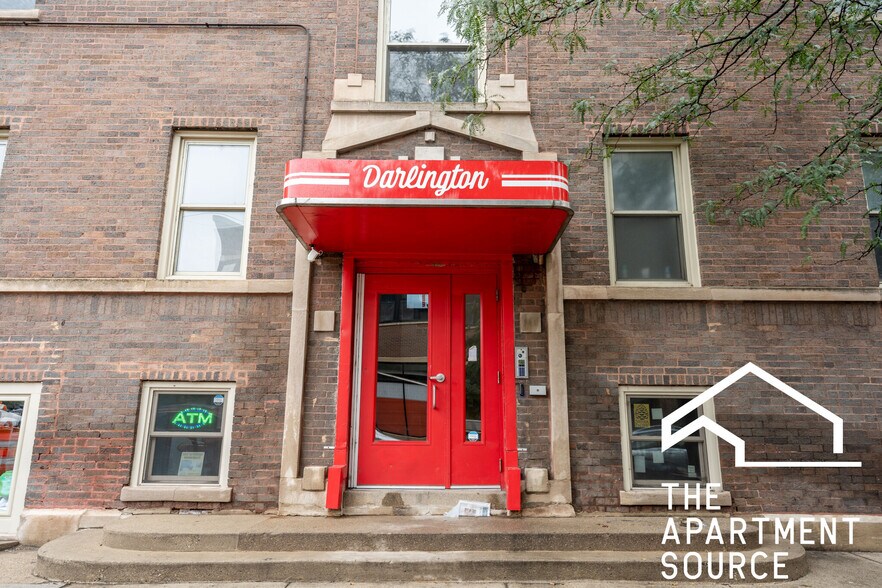 Building Photo - 4700 N Racine Ave