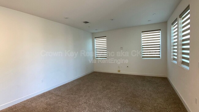 Building Photo - 248 Tuso Ranch Rd