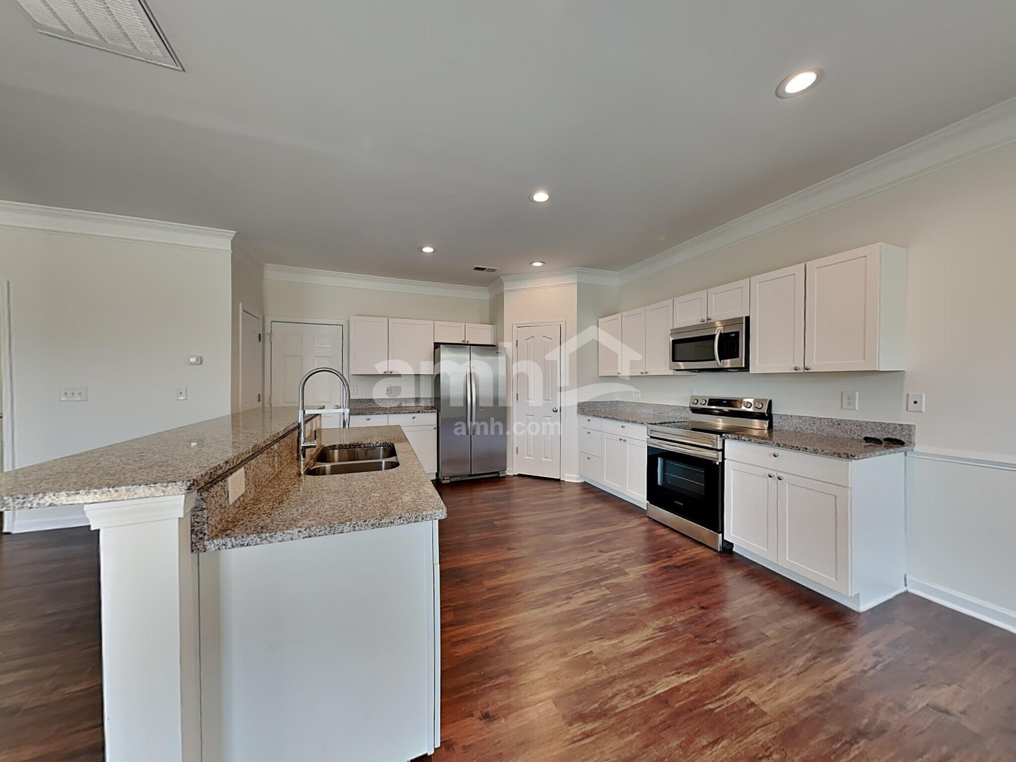 Building Photo - 5006 Lazy Day Ln