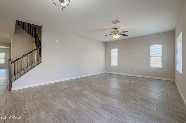Building Photo - 2736 E Mews Rd