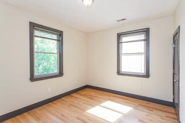 Building Photo - 1826 W Norris St