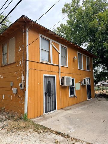 Building Photo - 2205 Roosevelt Ave