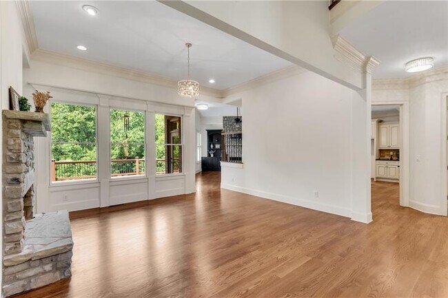 Building Photo - 5861 Yoshino Cherry Ln NE