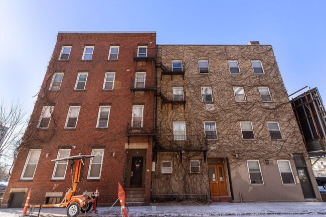 Building Photo - 99 W 4th St