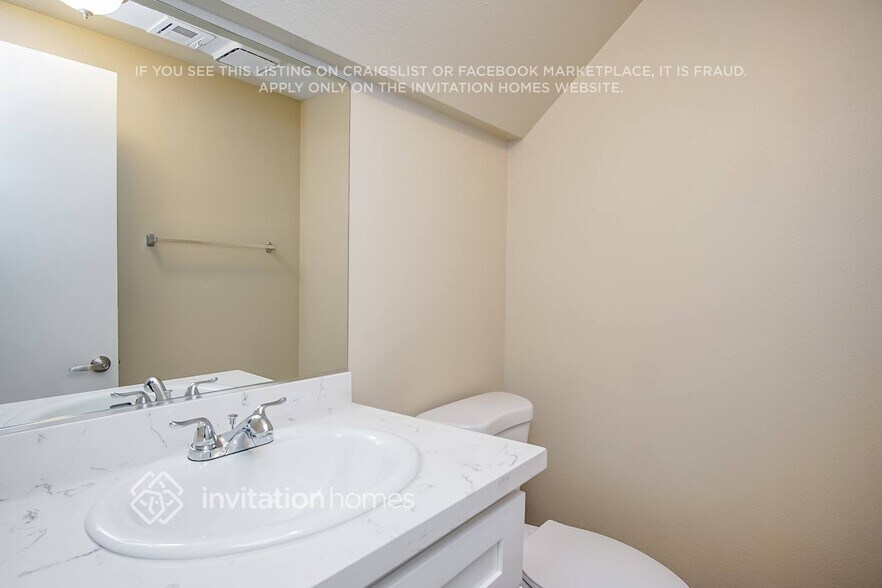 Building Photo - 2873 Aliso Dr