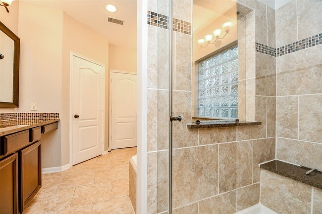 Building Photo - 26514 Forest Pine Ln