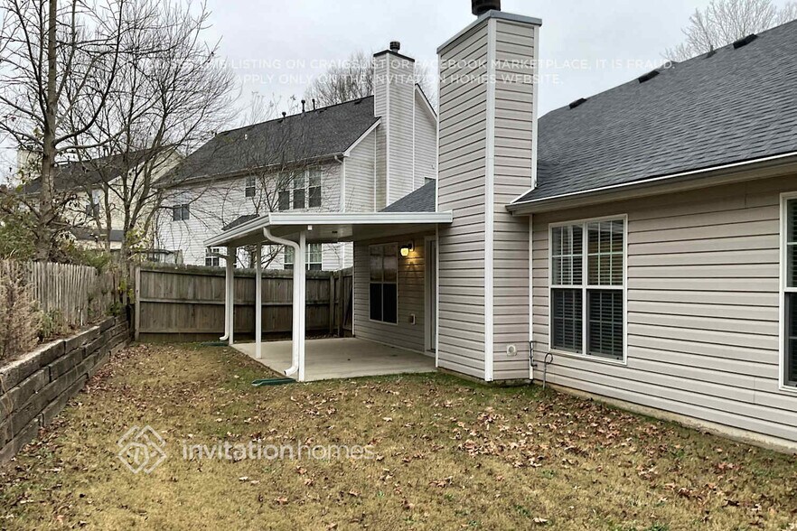 Building Photo - 2010 Charleston Oak Cir